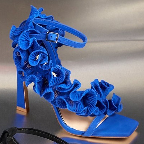 NWT Gianni Bini Franz Suede Chiffon Ruffle Dress Sandals Sz 6,5 main image 1